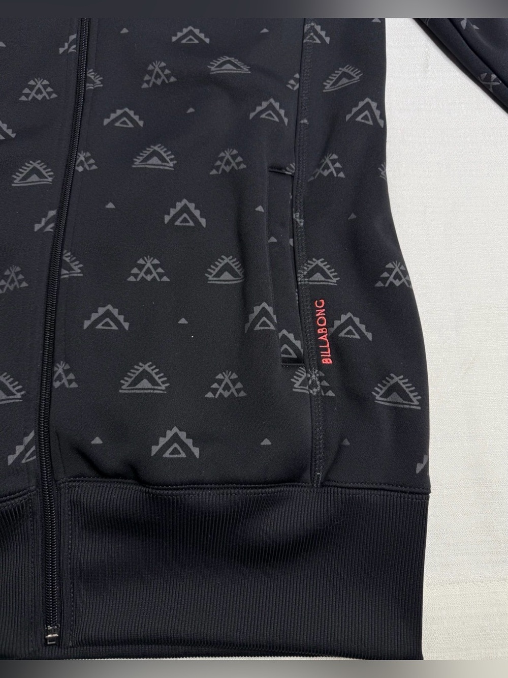 Billabong Women’s Full Zip Hoodie Jacket Black Geo Print Size Large - Picture 5 of 11